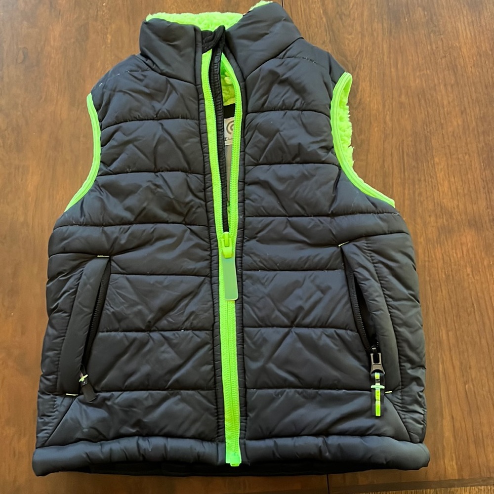 🧩 Cutest Boys Puffer Vest ~ Size XS (4-5) 🧩